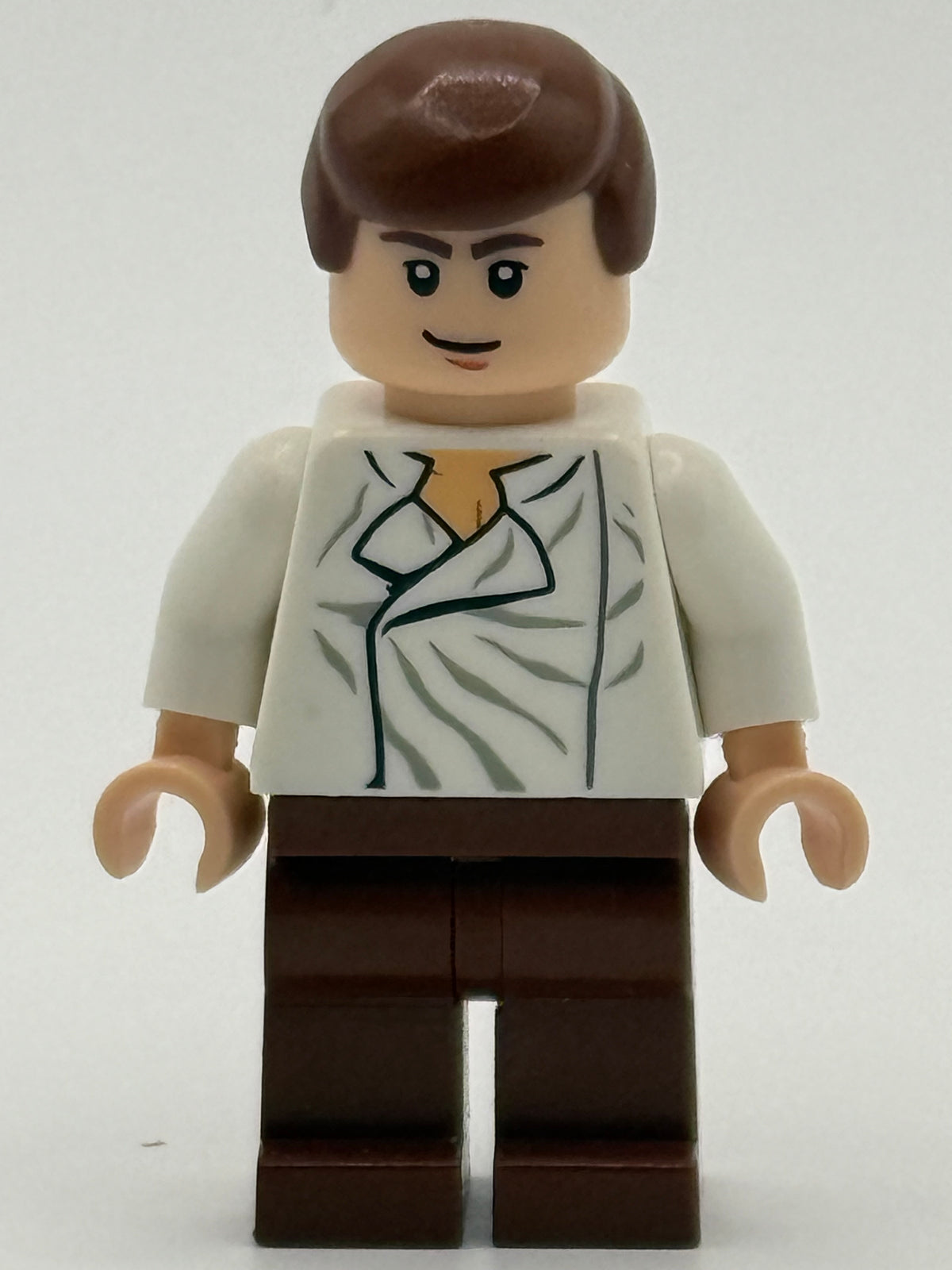Han Solo, White Shirt with Wrinkles on Front, Lopsided Grin sw0278