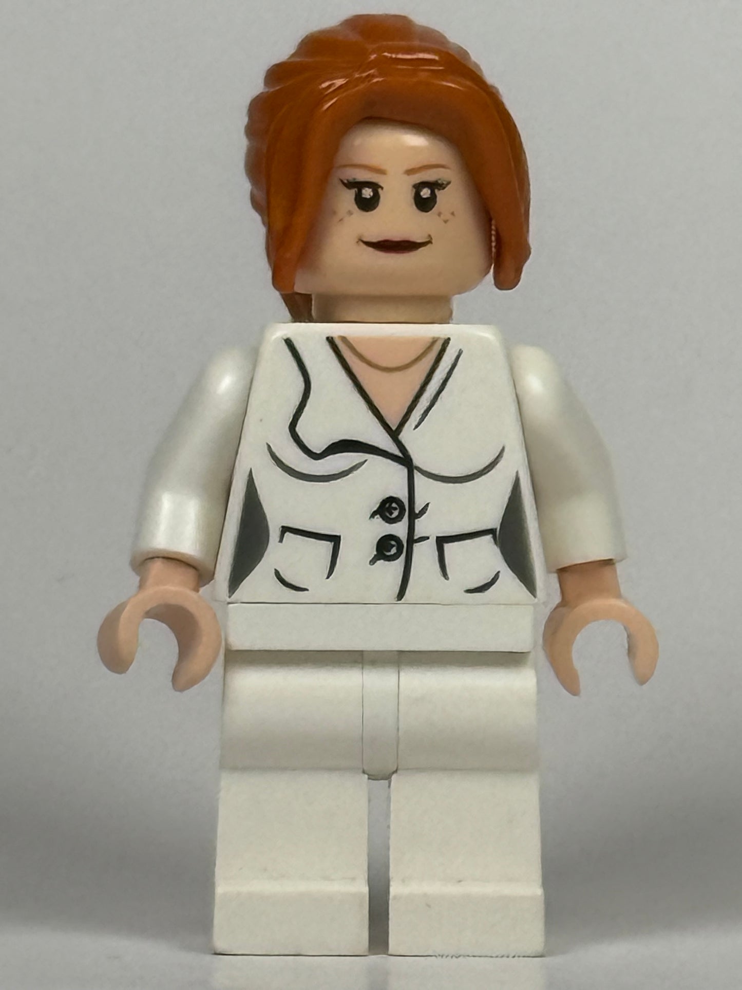 Pepper Potts, White Suit sh0068