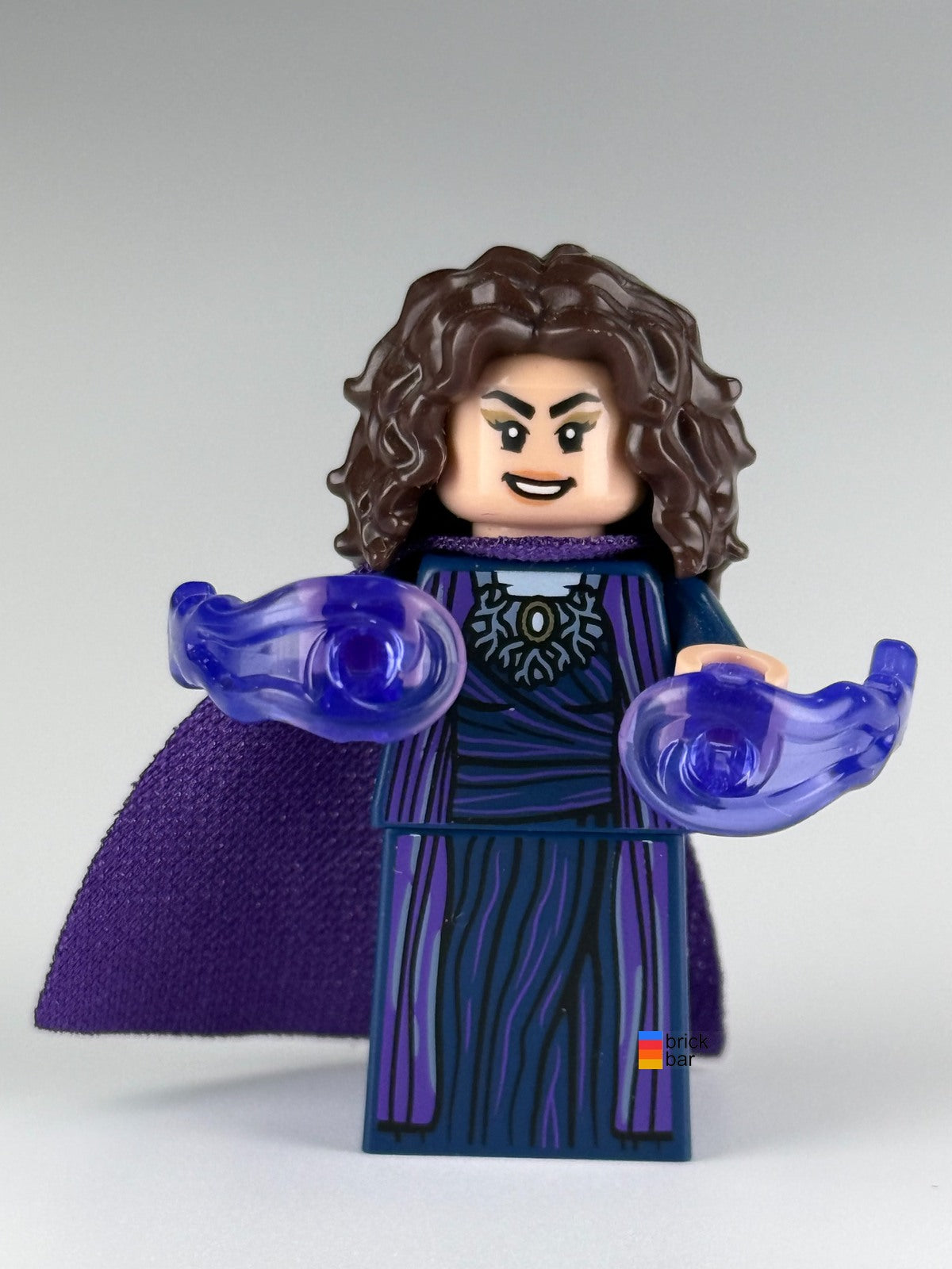 Agatha Harkness colmar13 LEGO Marvel Studios Series 2 minifigure — magic detail photo by Brick Bar