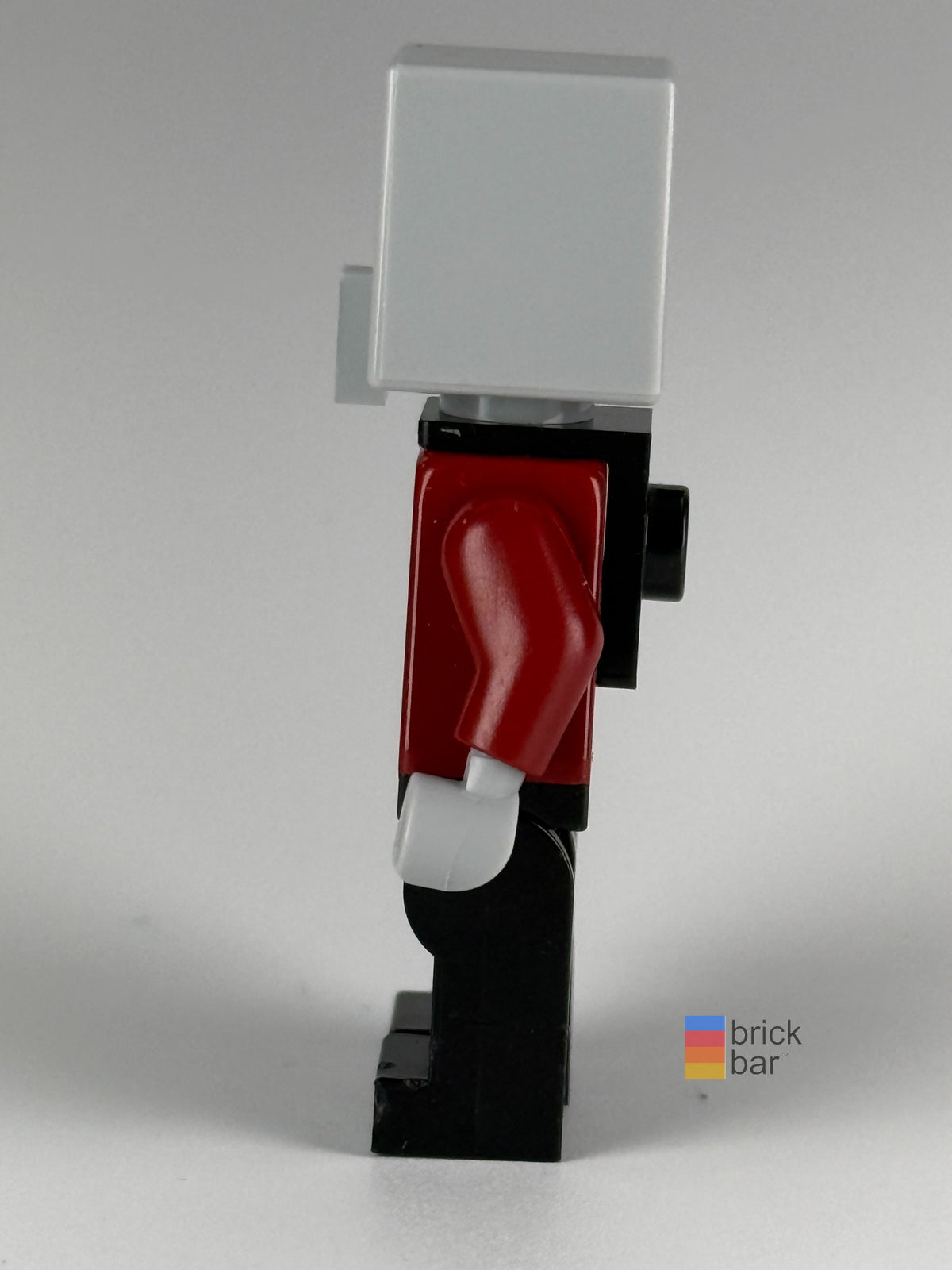Illager Pillager wide eyes black neck bracket min124 LEGO® Minecraft minifigure side view — Brick Bar