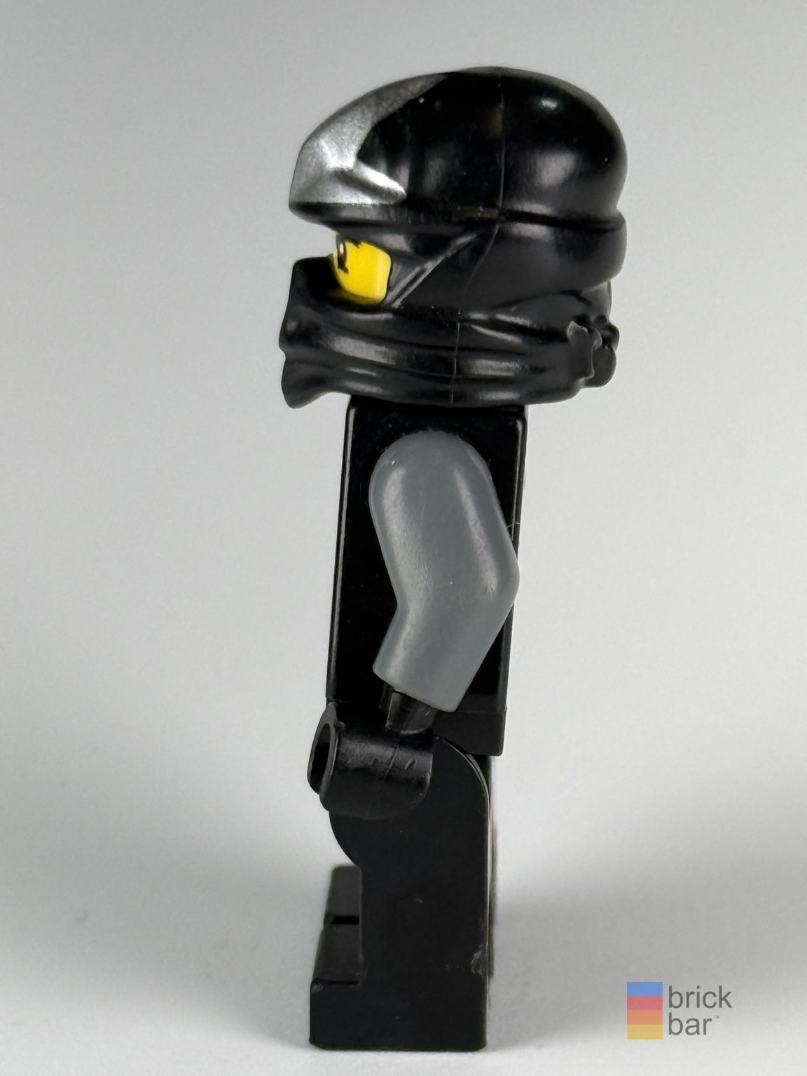 Cole - The Final Battle njo0080 side view