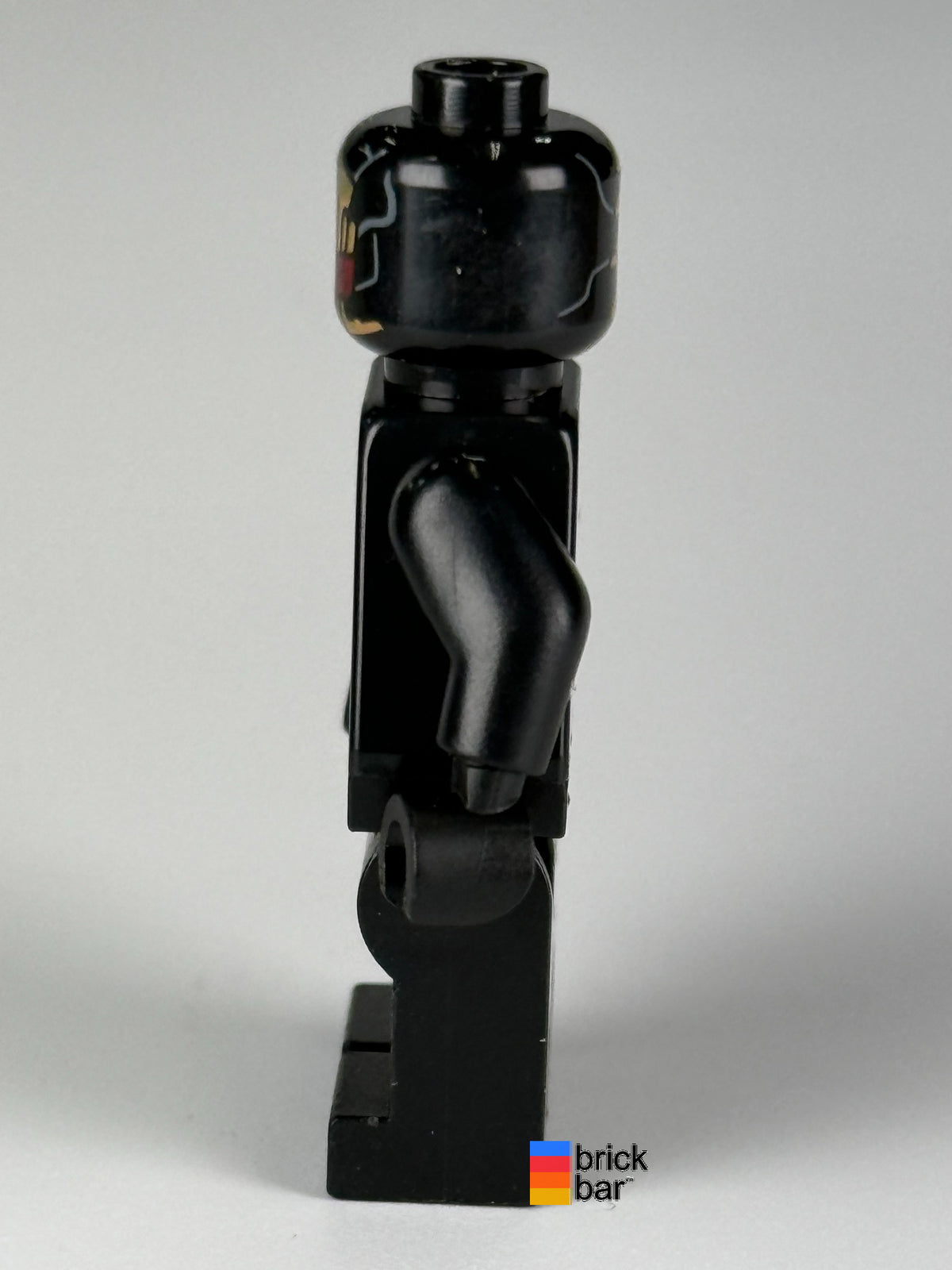 Outrider sh0872 LEGO minifigure, side view