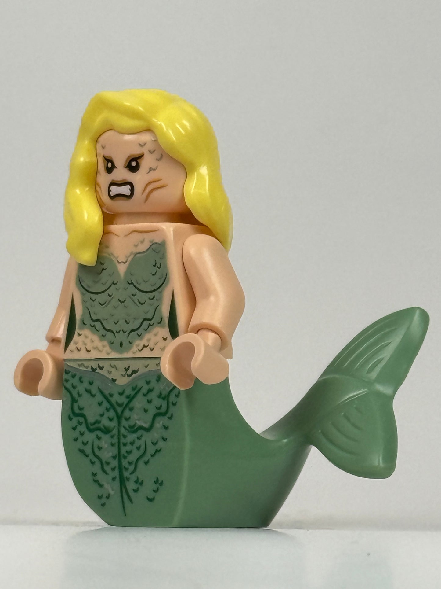 Mermaid, Curved Tail poc020