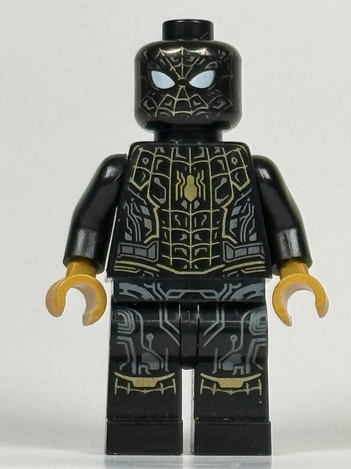 Spider-Man, Black and Gold Suit sh0774