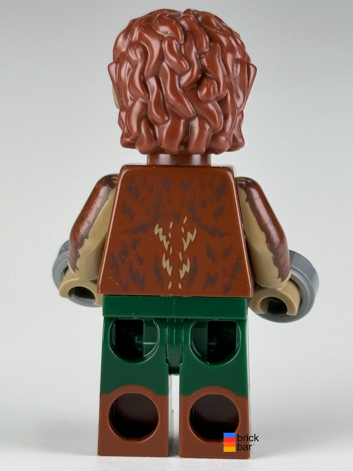 The Werewolf colmar16 LEGO Marvel Studios Series 2 minifigure with pictured accessories, back view