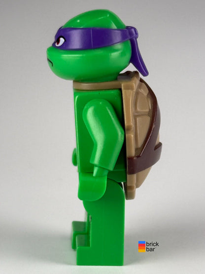 Donatello Frown tnt019 LEGO Teenage Mutant Ninja Turtles minifigure side view, Brick Bar original photograph