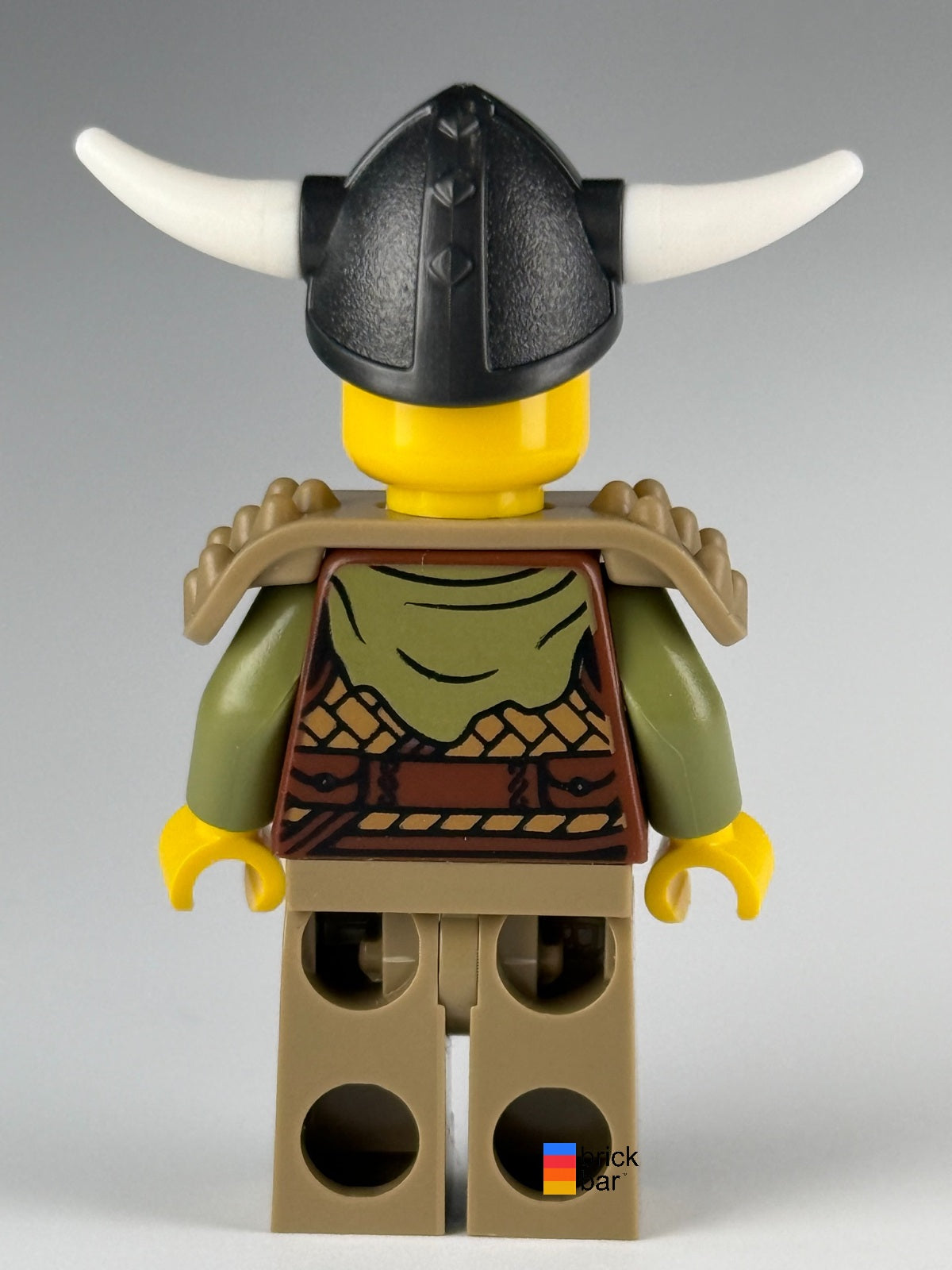 LEGO Viking Chieftain idea169 with horned helmet and shoulder armor — back view