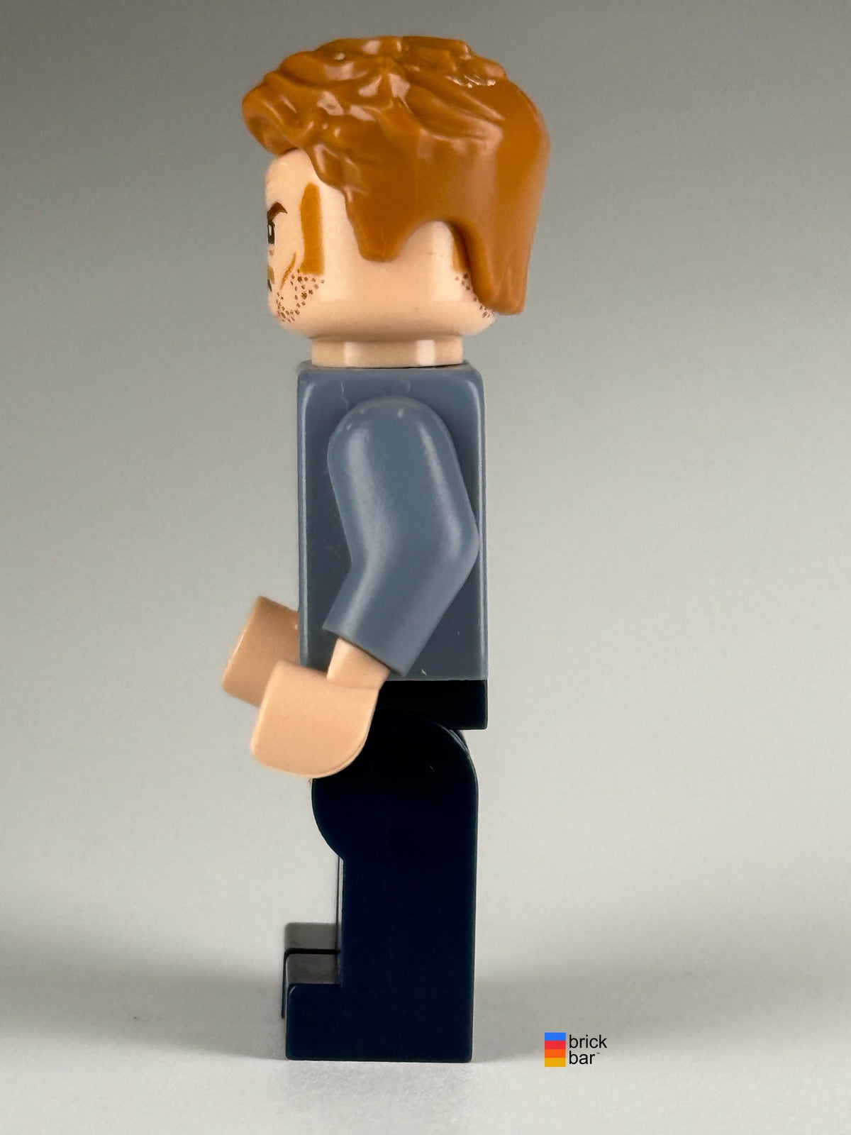Genuine pre-owned LEGO® Jurassic World Owen Grady jw020, side view