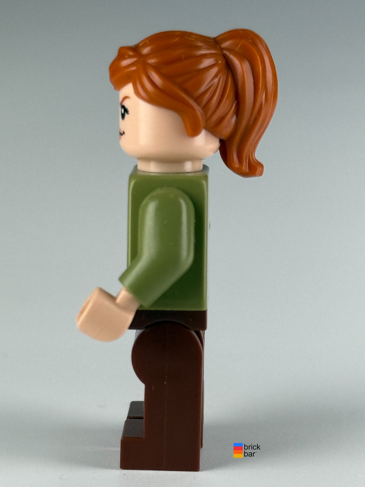 Brick Bar original LEGO Jurassic World Claire Dearing jw021 side view
