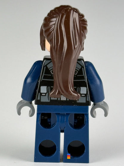 Genuine pre-owned LEGO Jurassic World ACU Guard female jw034, back view
