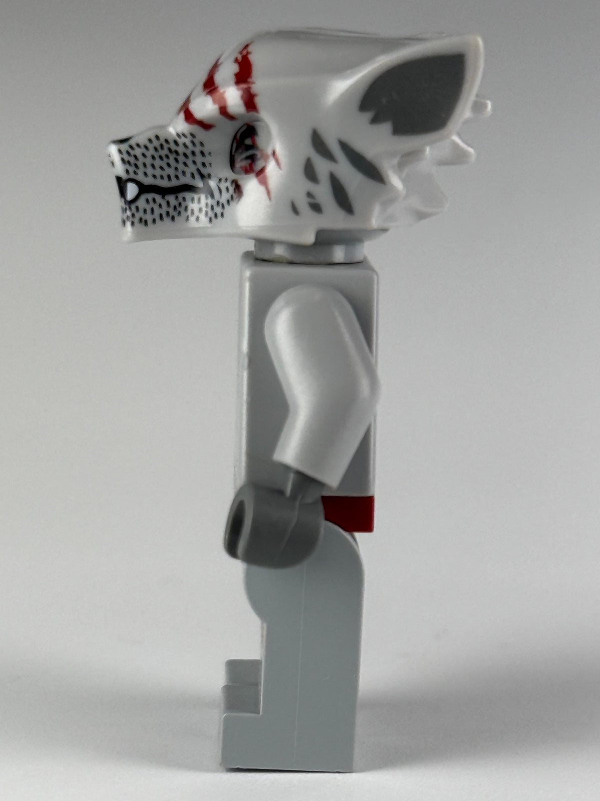 Winzar loc009 LEGO Legends of Chima minifigure side