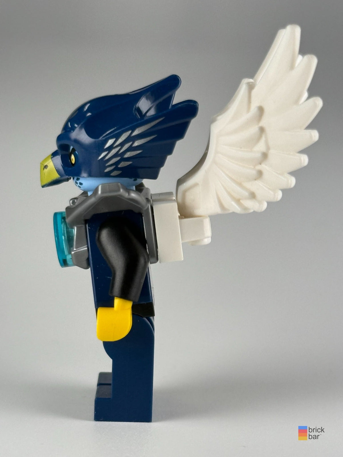 Eglor loc021 LEGO Legends of Chima side photograph Brick Bar