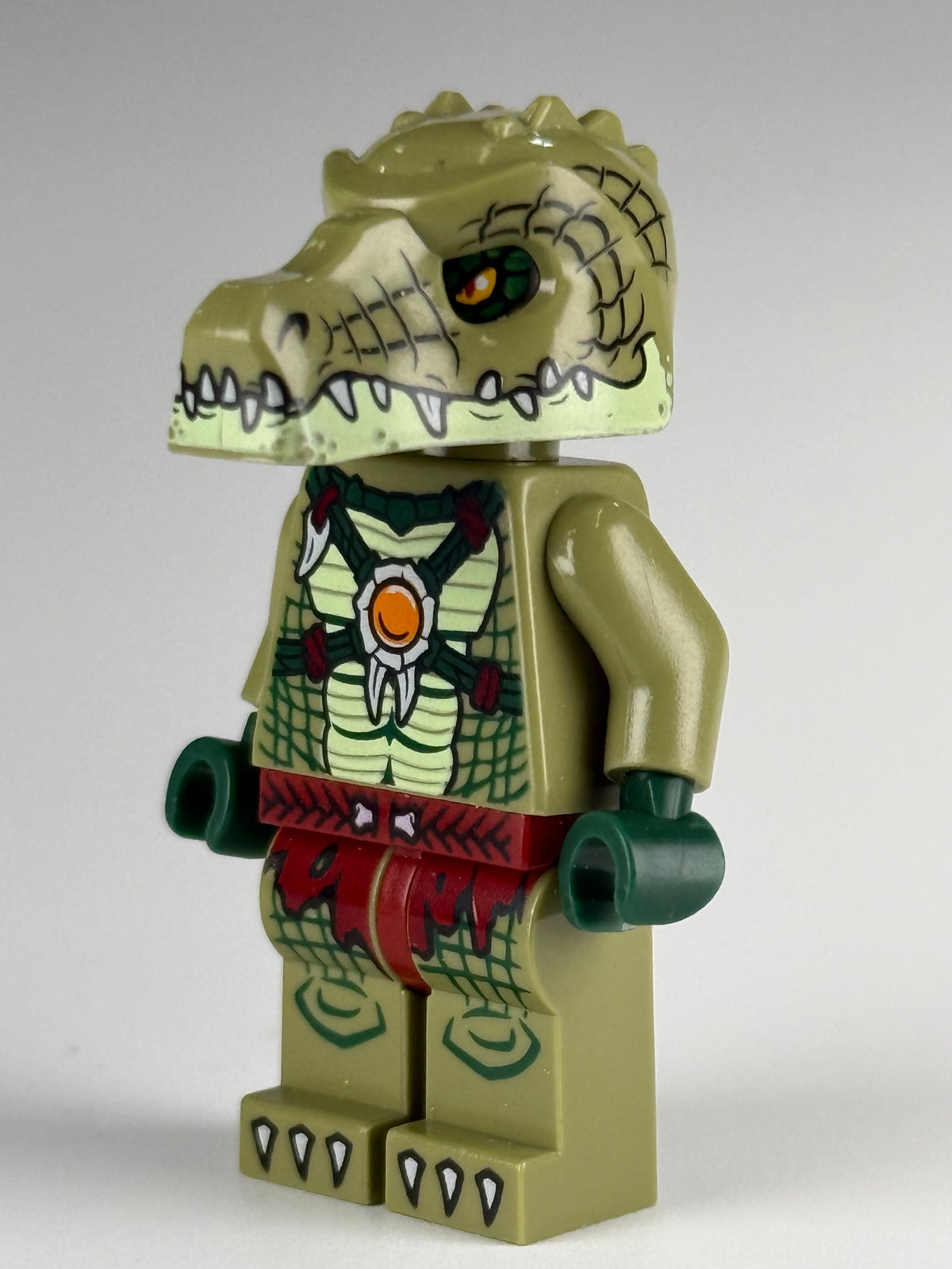 Crocodile Warrior 2 loc123 LEGO Legends of Chima minifigure right side