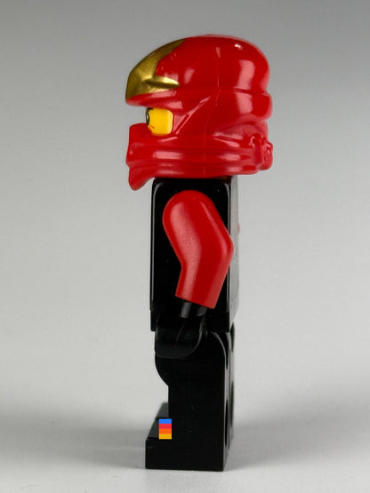 Kai - The Final Battle njo0071 LEGO Ninjago minifigure side view, without shoulder armor — authentic Brick Bar photograph