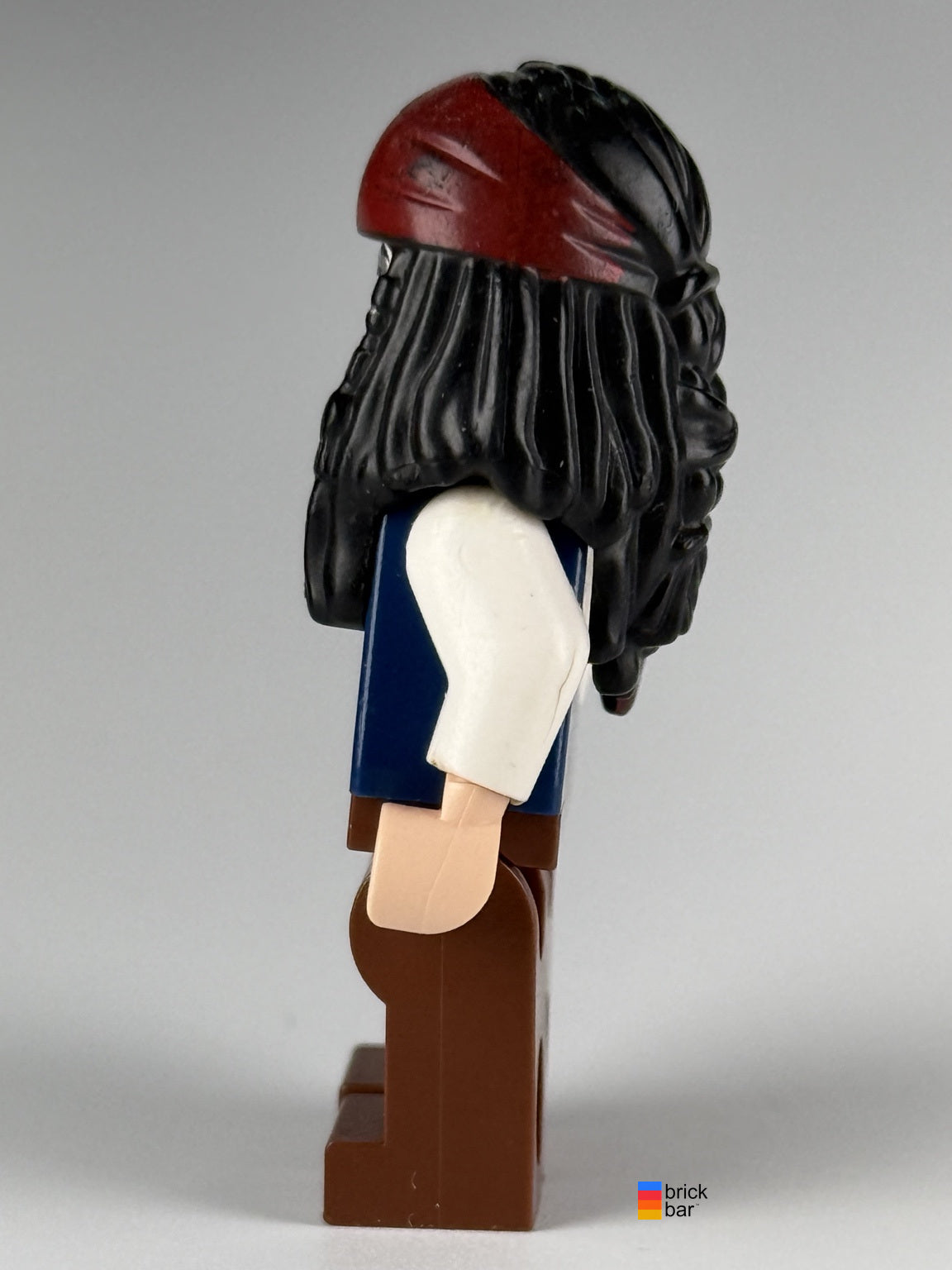 Captain Jack Sparrow poc012 LEGO Pirates of the Caribbean minifigure, side view