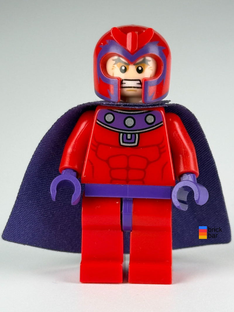 Magneto sh0031 LEGO Marvel minifigure, front view.