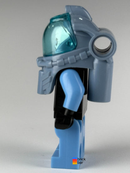 Mr. Freeze sh0049 LEGO DC Super Heroes minifigure, side view.
