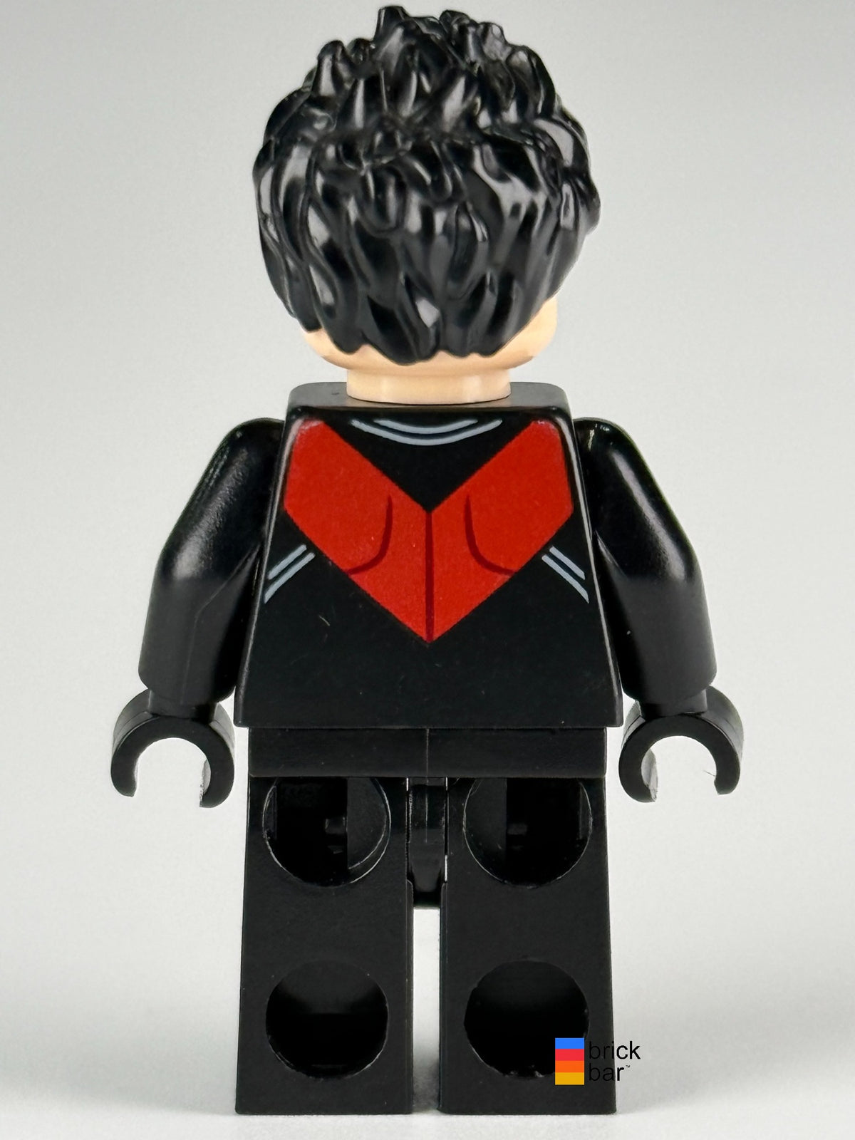Nightwing sh0085 LEGO DC minifigure, back view