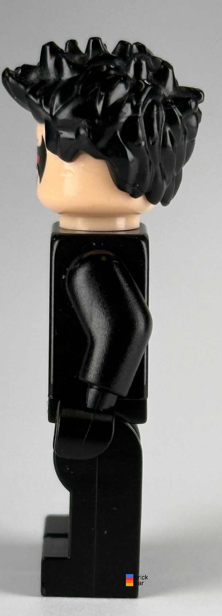 Nightwing sh0085 LEGO DC minifigure, side view
