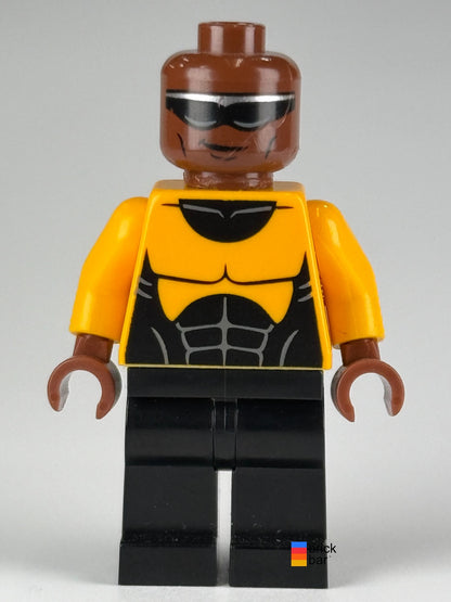 Power Man Luke Cage sh0104 LEGO Marvel minifigure — front view