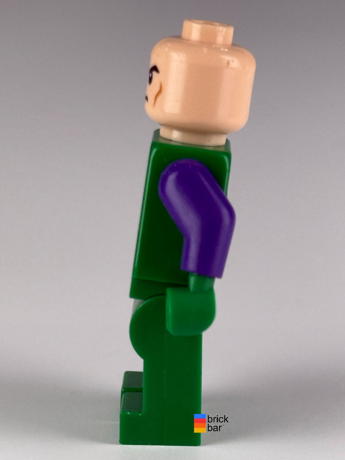 LEGO Lex Luthor sh0459 green and dark purple light armor — side view