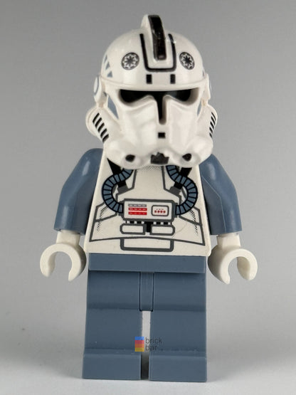 Clone Trooper V-wing Pilot sw0118 LEGO Star Wars minifigure front view – Brick Bar™