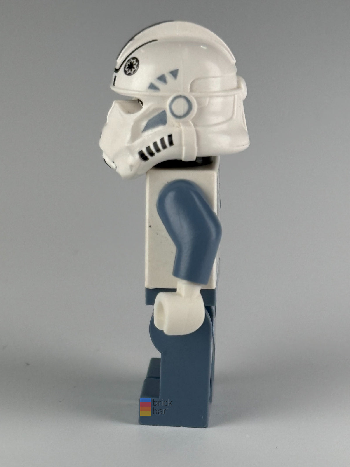 Clone Trooper V-wing Pilot sw0118 LEGO Star Wars minifigure side view – Brick Bar™