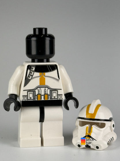 Clone Trooper 327th Star Corps Phase 2 Black Head sw0128a face detail view – Brick Bar™