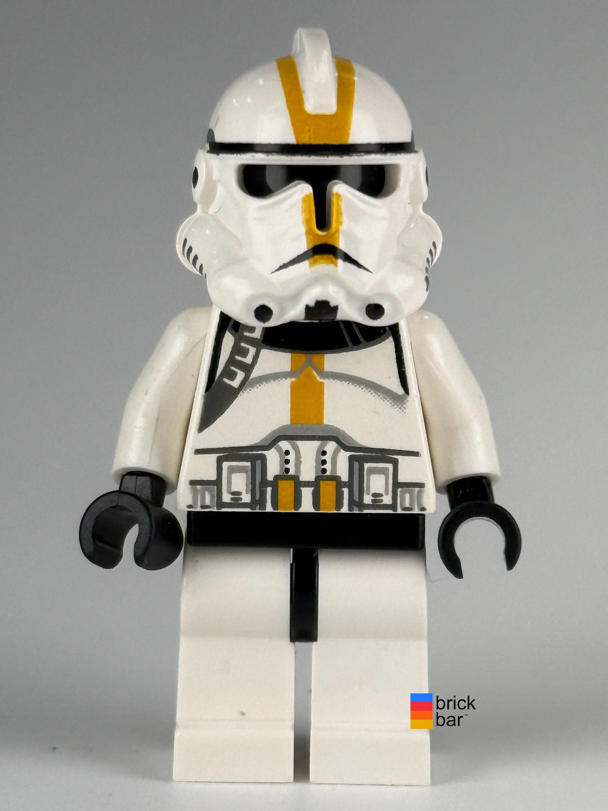 Clone Trooper 327th Star Corps Phase 2 Black Head sw0128a front view – Brick Bar™