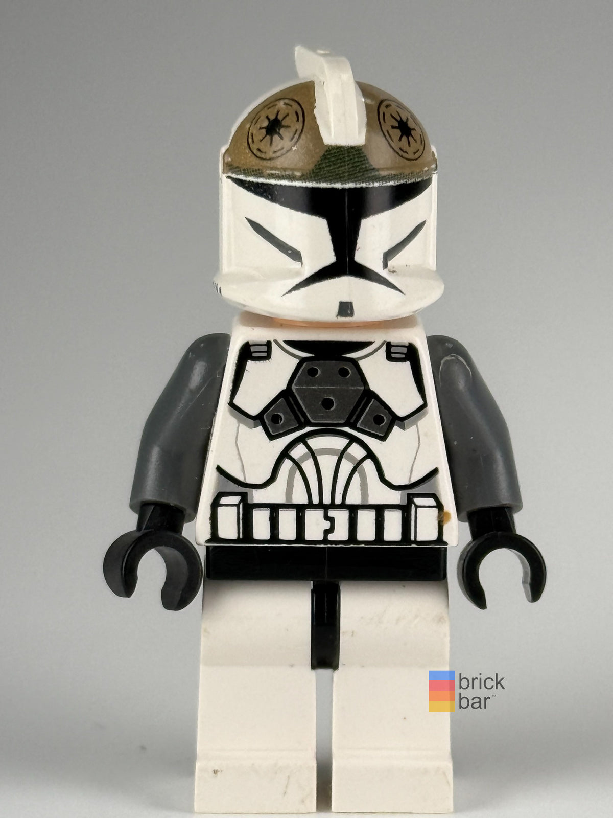 Clone Trooper Gunner Phase 1 Large Eyes sw0221 LEGO Star Wars minifigure front view – Brick Bar™