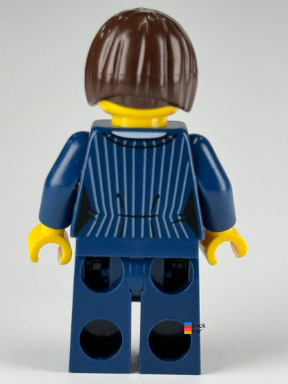 Executive Ellen tlm034 LEGO The LEGO Movie minifigure, back view; original Brick Bar photograph