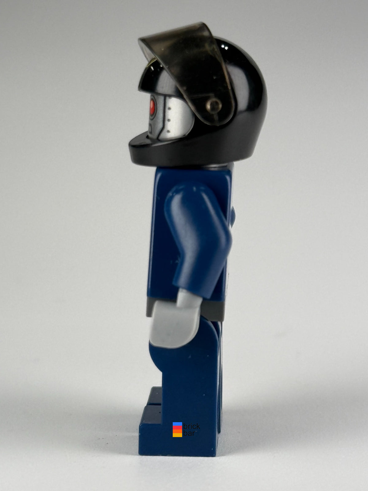 Robo SWAT - Helmet tlm046, side view; original Brick Bar product photograph