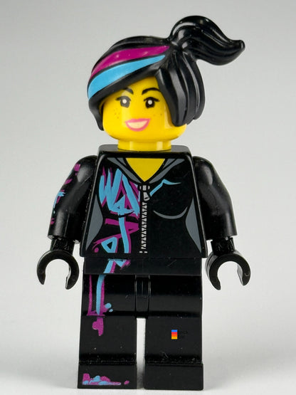 Lucy Wyldstyle tlm103 LEGO Movie 2, front smile view, original Brick Bar product photo