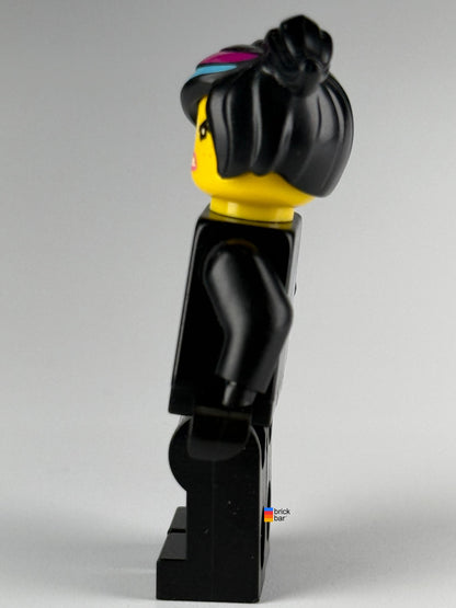 Lucy Wyldstyle tlm103 LEGO Movie 2, side view, original Brick Bar product photo