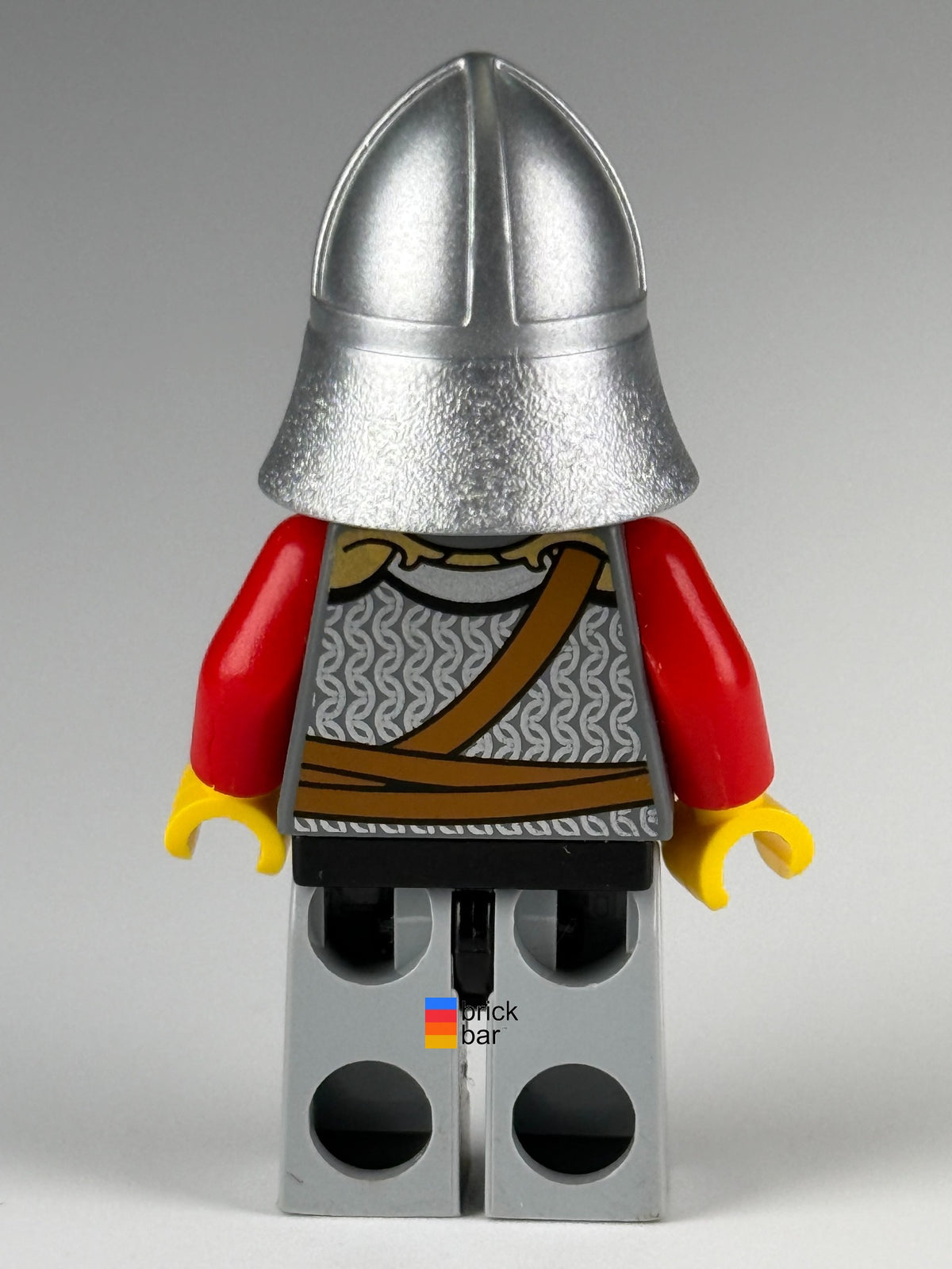 Kingdoms Lion Knight cas460 LEGO® Castle Minifigure back view — Brick Bar™