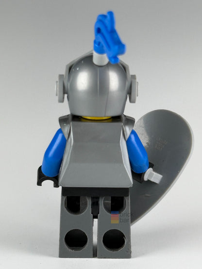 King's Knight cas535 LEGO® Castle Minifigure back view with blue-and-white crowned lion shield — Brick Bar™