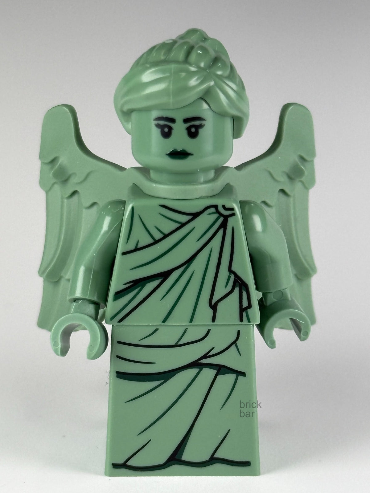 Black Pearl Figurehead poc052 LEGO® Pirates of the Caribbean Minifigure front view — Brick Bar™