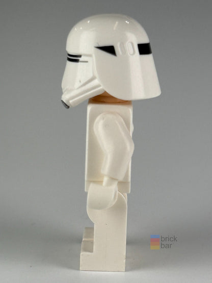 First Order Snowtrooper without Backpack sw0875 LEGO® Star Wars minifigure side view – Brick Bar™ original photograph