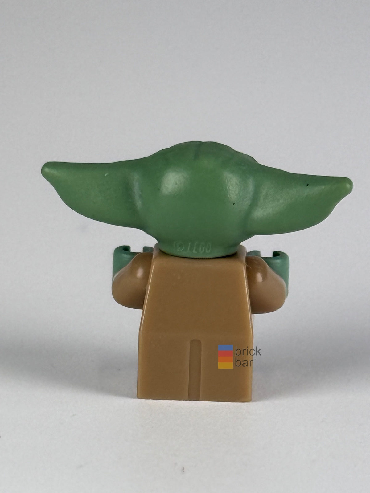 Grogu The Child sw1113 LEGO® Star Wars minifigure back view — Brick Bar