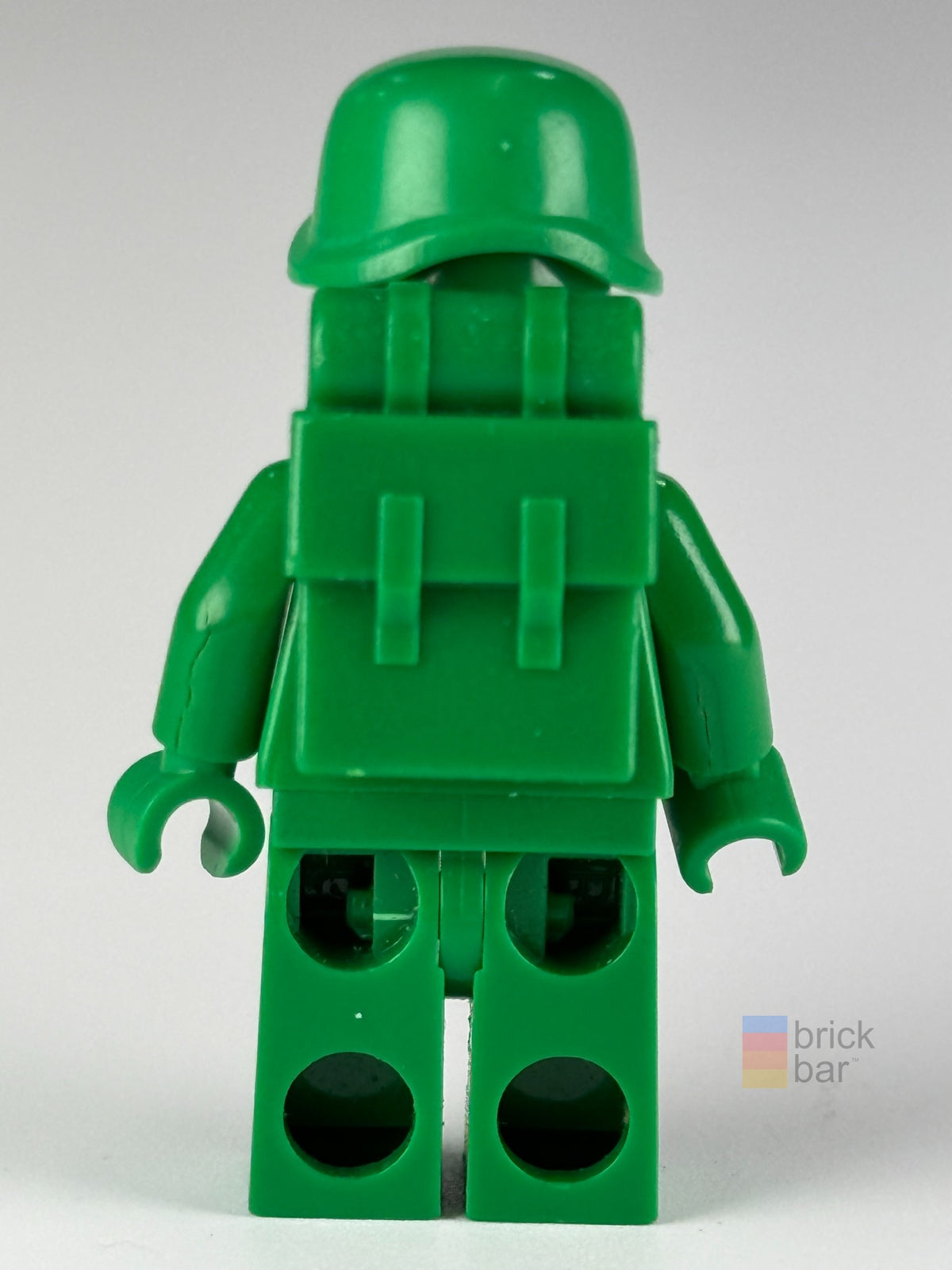 Green Army Man toy001 LEGO® Toy Story Minifigure back view with backpack — Brick Bar™