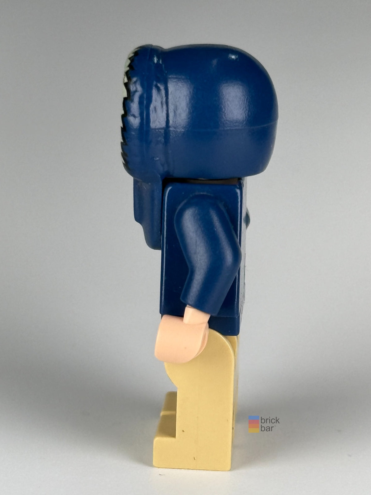 Han Solo sw0253 LEGO Star Wars minifigure side view — Brick Bar™