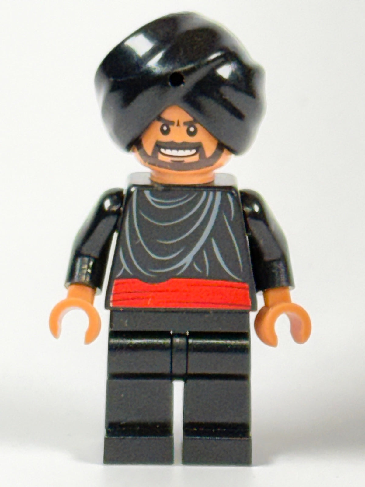 Actual pre-owned LEGO Indiana Jones Cairo Swordsman iaj037 front view