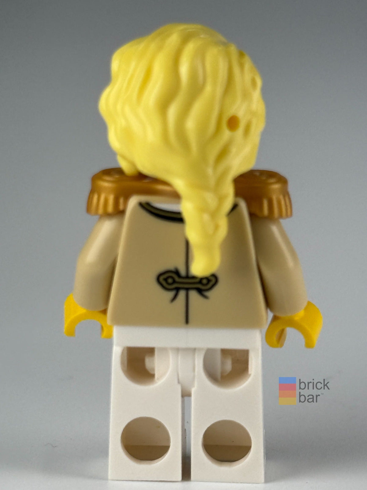 Camilla - Admiral's Daughter idea228 back view, actual Brick Bar photograph