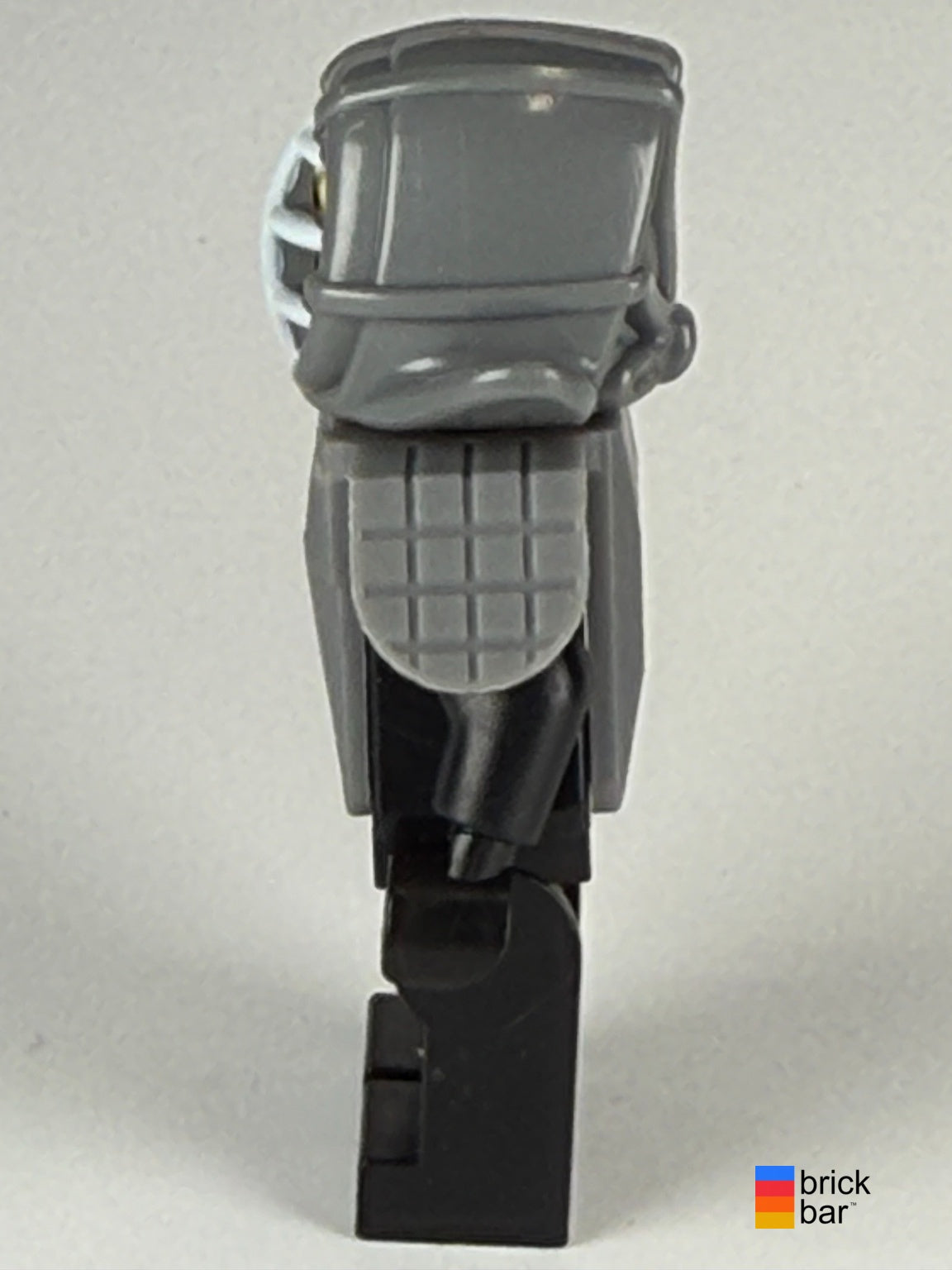 Cole Kendo njo0041 side view showing helmet profile and shoulder armor