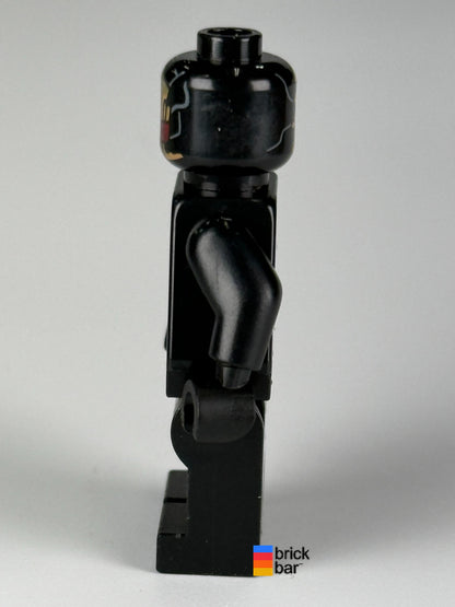 Outrider sh0872 LEGO minifigure, side view