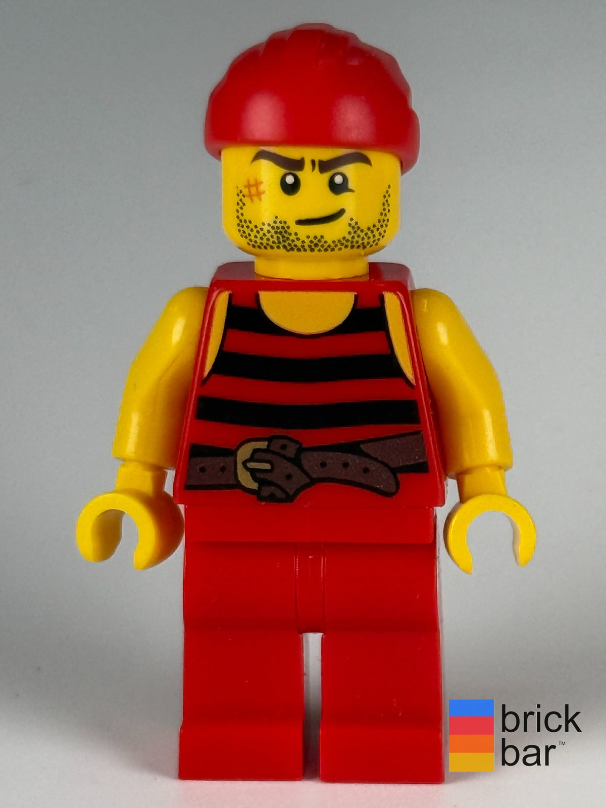 Pirate pi166 front view - genuine pre-owned LEGO minifigure