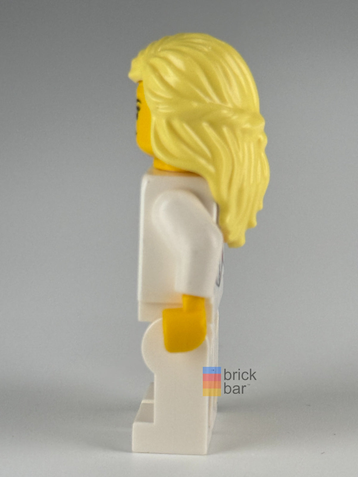 Chess Queen pi177 side view - original Brick Bar photo