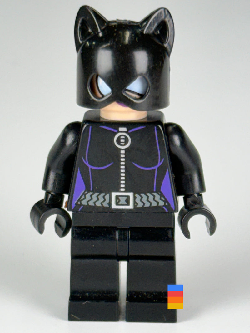 LEGO Catwoman sh0006 in black suit with dark purple trim — front; Brick Bar original photograph.