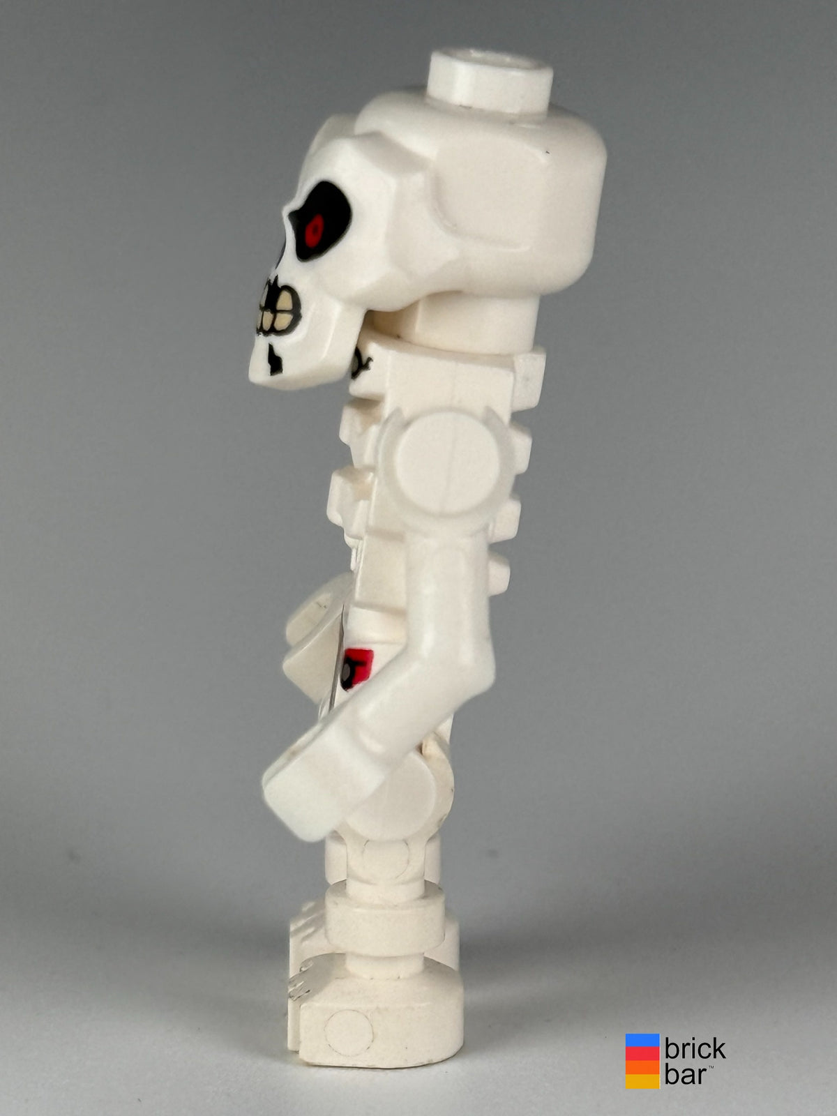 Skulkin - Legacy njo0624 LEGO NINJAGO minifigure, side view