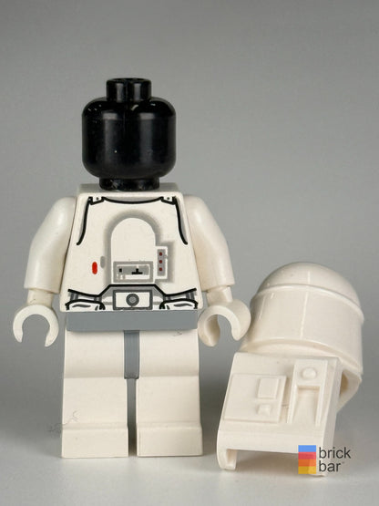 Snowtrooper sw0115 LEGO Star Wars minifigure helmet-off view — Brick Bar™